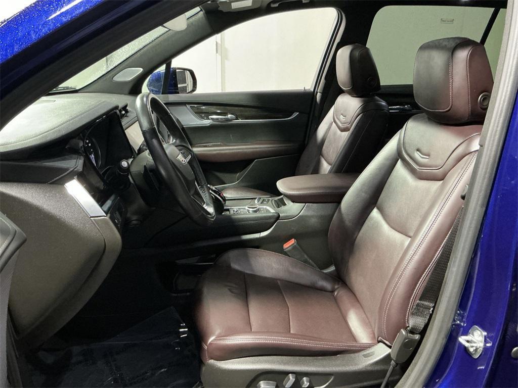 used 2023 Cadillac XT6 car, priced at $35,500