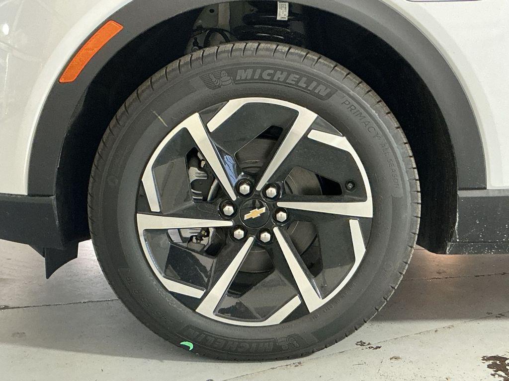 new 2026 Chevrolet Equinox EV car, priced at $31,121