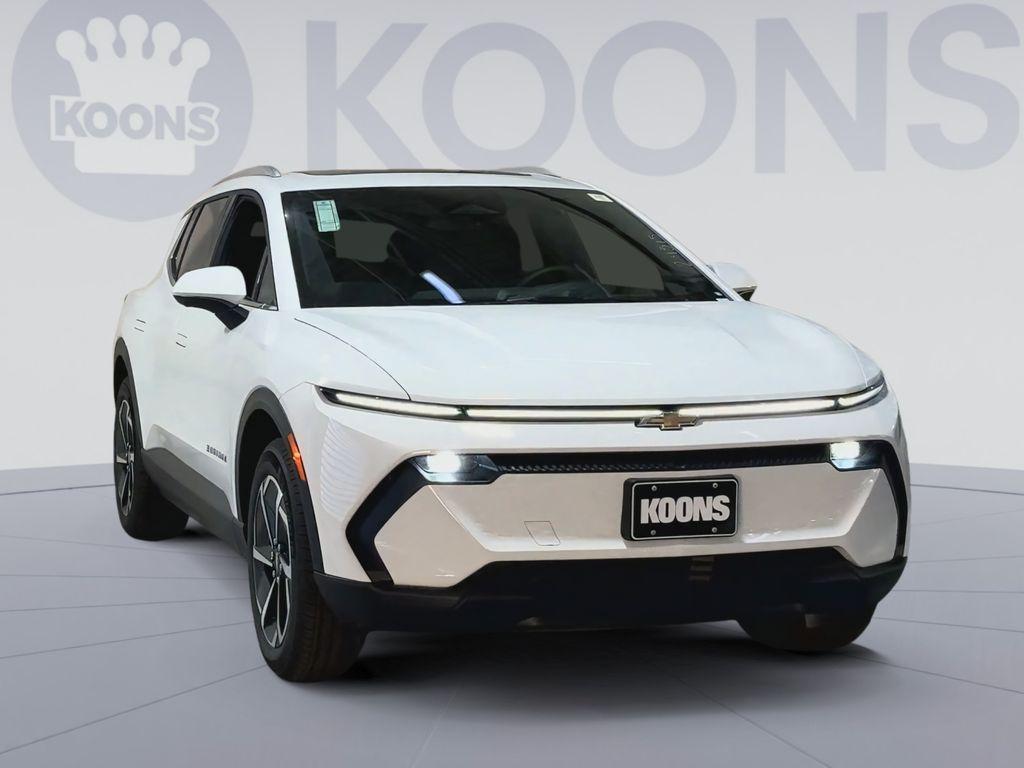 new 2026 Chevrolet Equinox EV car, priced at $31,121