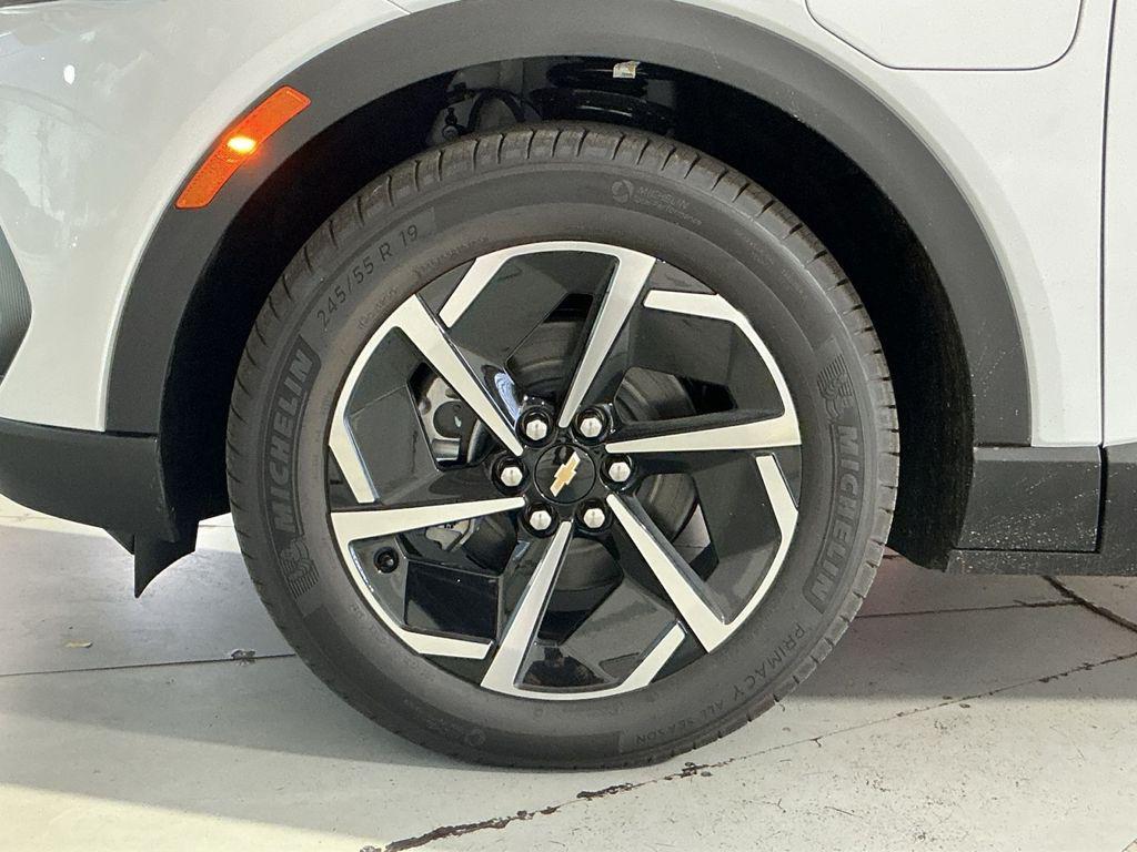 new 2026 Chevrolet Equinox EV car, priced at $30,454