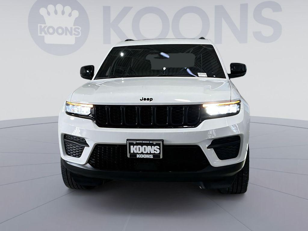 used 2023 Jeep Grand Cherokee car, priced at $31,000