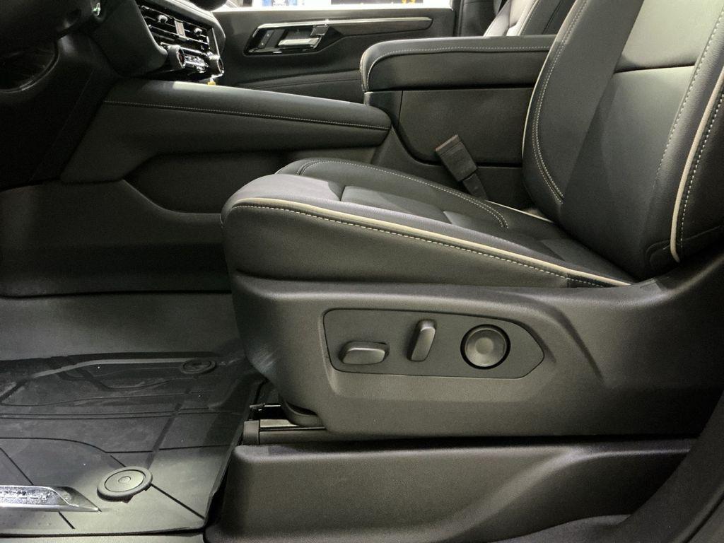 new 2026 Chevrolet Suburban car, priced at $82,658