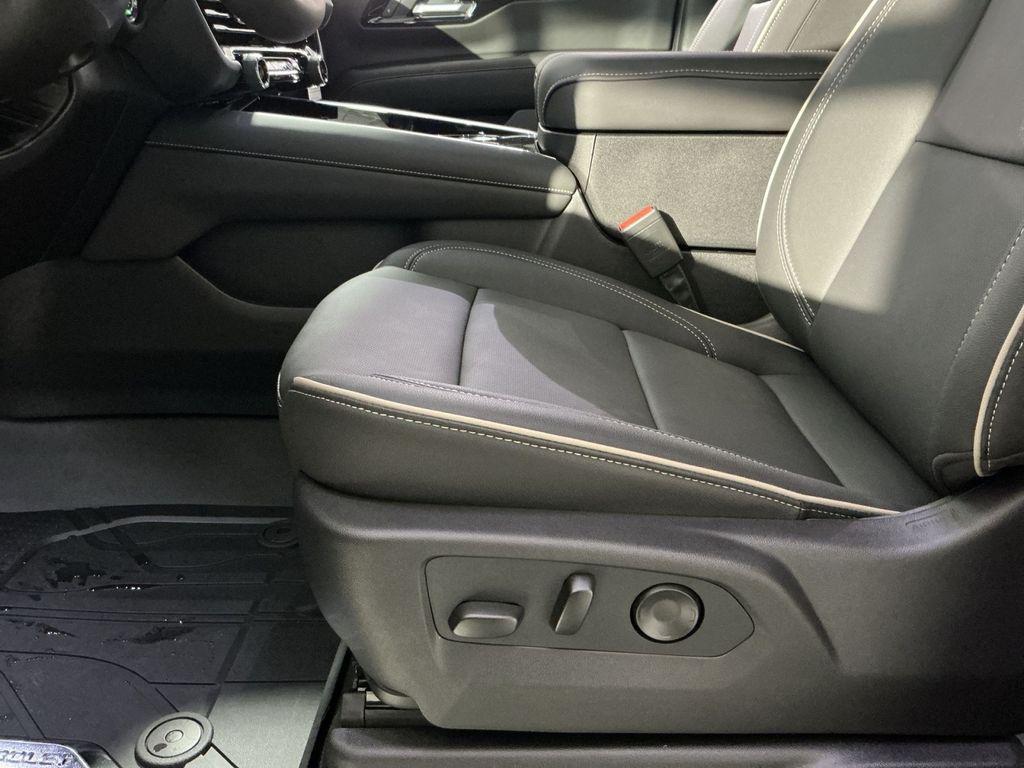 new 2026 Chevrolet Suburban car, priced at $81,635