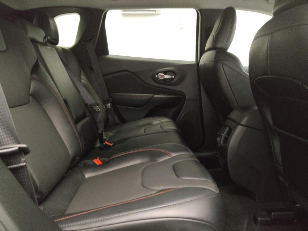 used 2022 Jeep Cherokee car, priced at $27,395