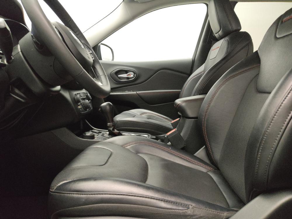 used 2022 Jeep Cherokee car, priced at $27,395