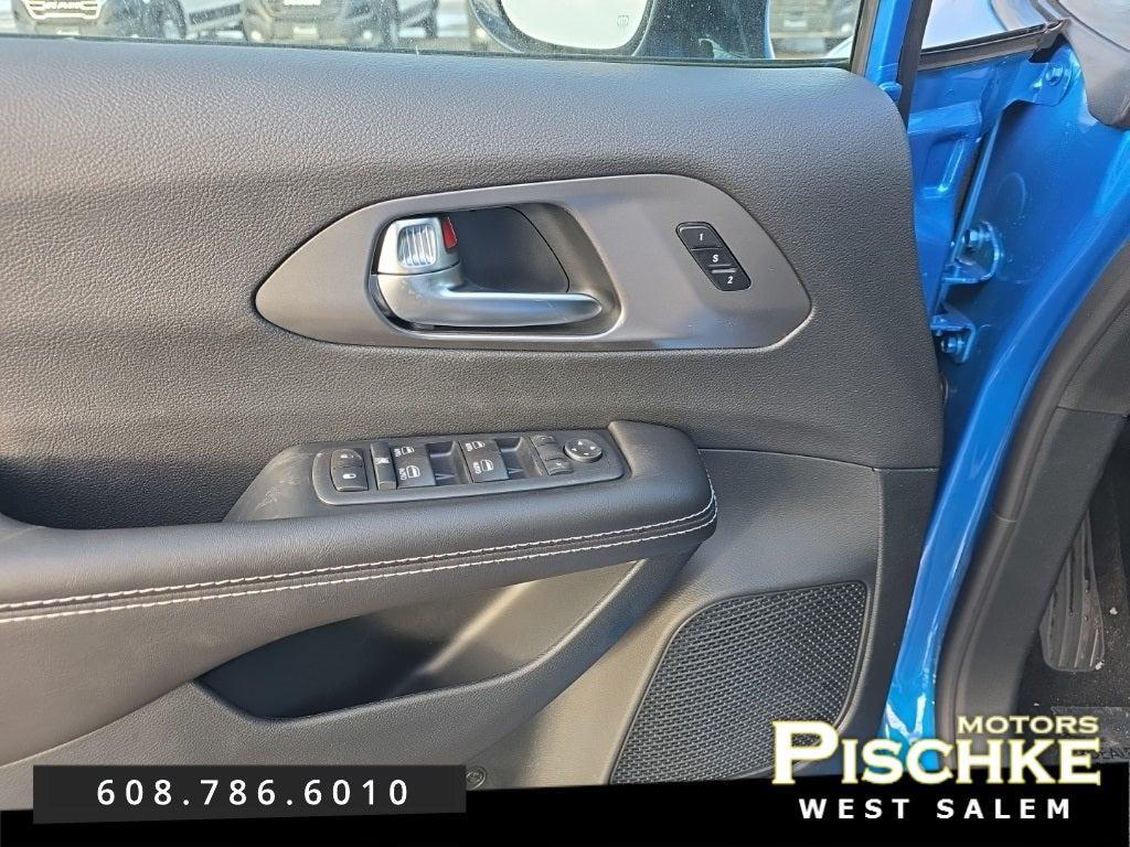 new 2026 Chrysler Pacifica car, priced at $43,996