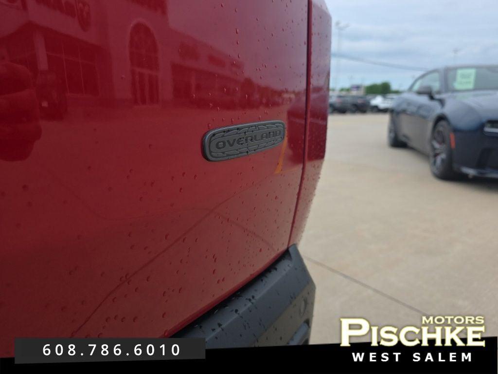 new 2026 Jeep Cherokee car, priced at $42,998