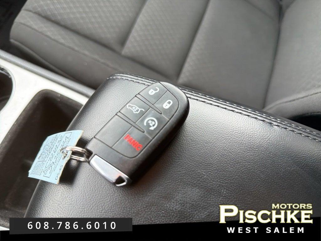 used 2019 Jeep Grand Cherokee car, priced at $18,997