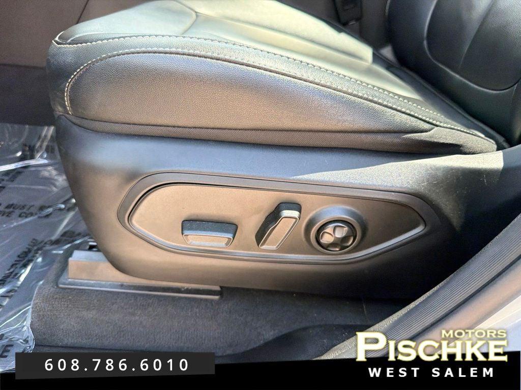 used 2024 Jeep Grand Cherokee car, priced at $33,889