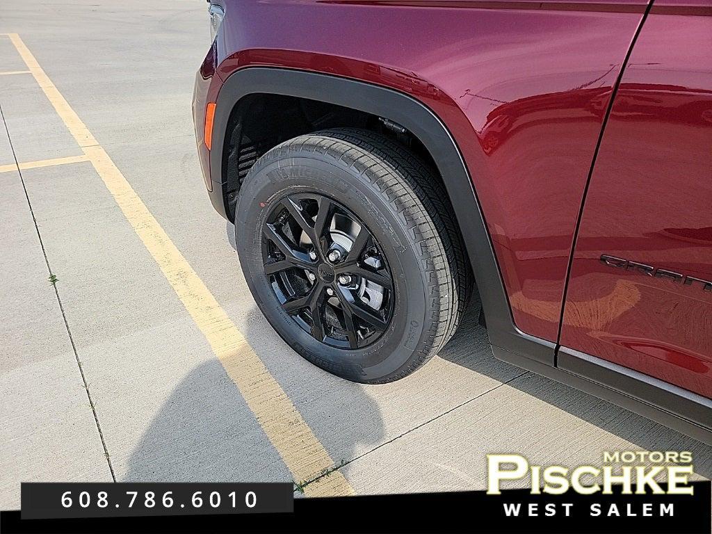 new 2025 Jeep Grand Cherokee car, priced at $43,999