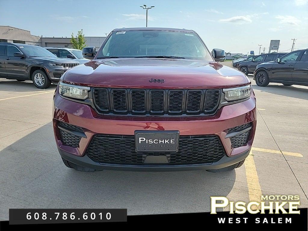 new 2025 Jeep Grand Cherokee car, priced at $43,999