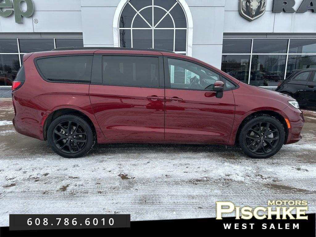 used 2023 Chrysler Pacifica car, priced at $36,990