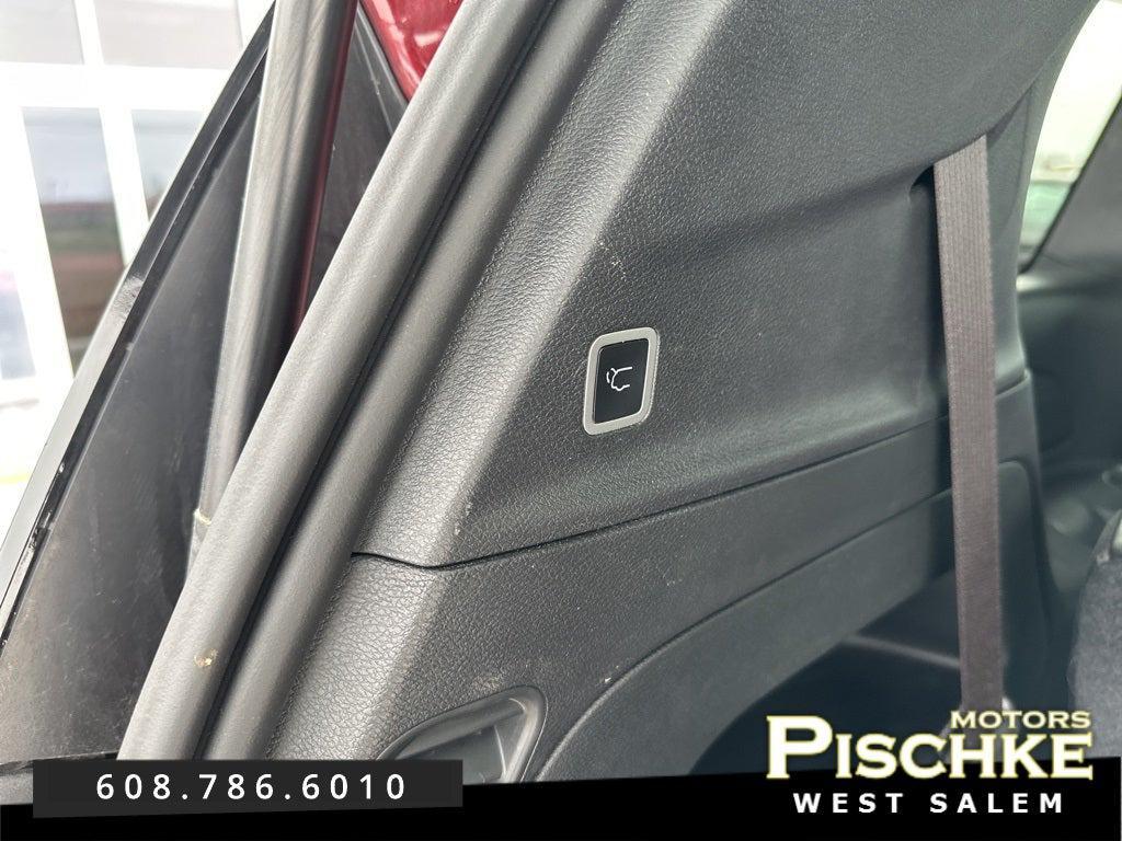 used 2023 Chrysler Pacifica car, priced at $36,990