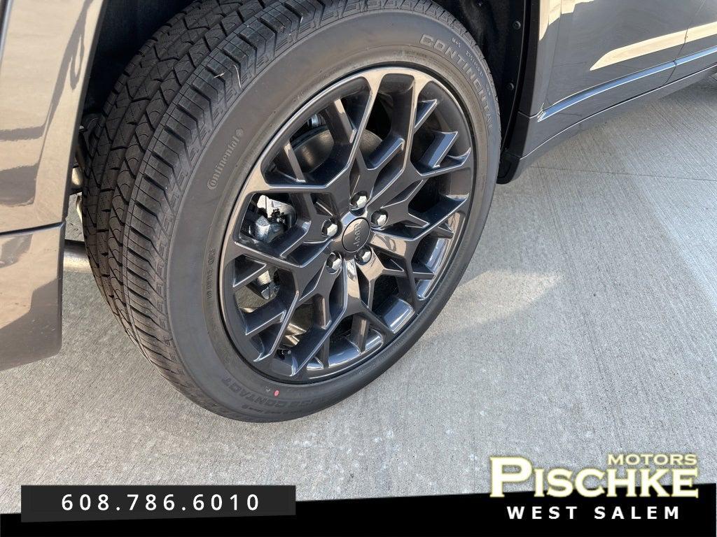 new 2025 Jeep Grand Cherokee L car, priced at $59,999