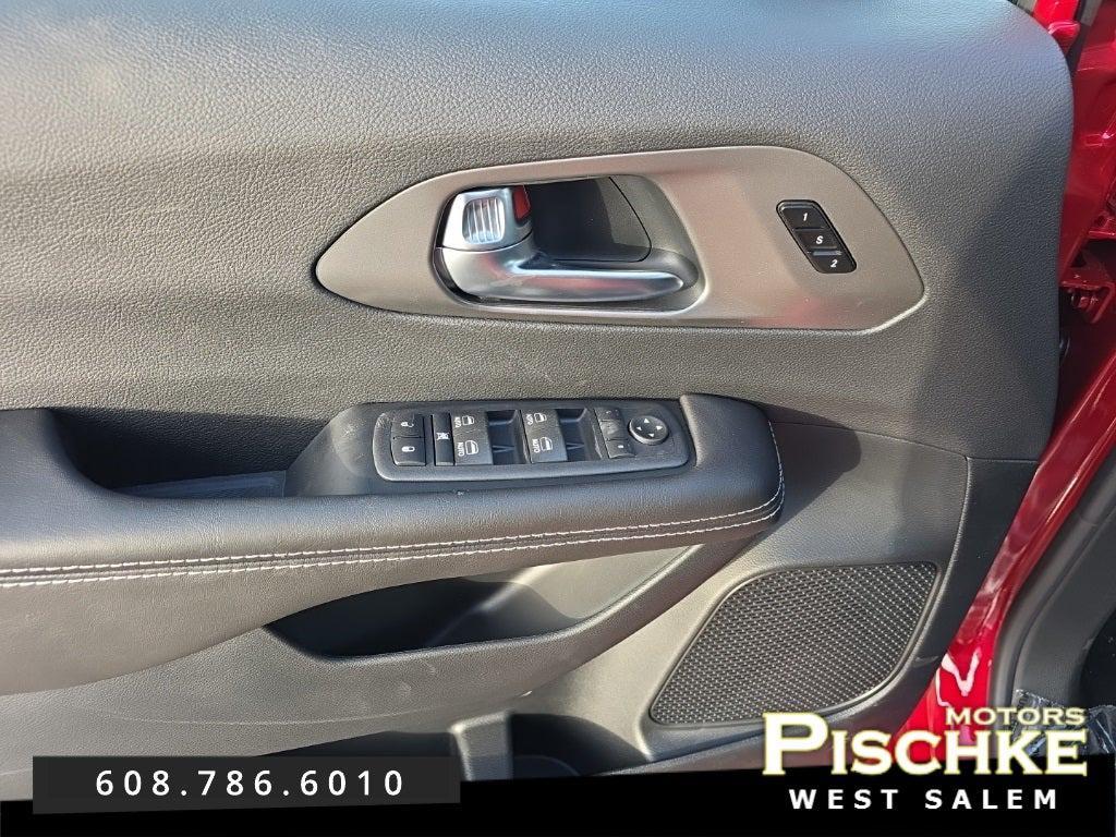 new 2026 Chrysler Pacifica car, priced at $43,704