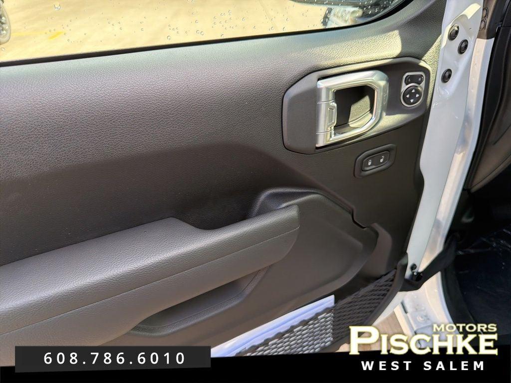 new 2026 Jeep Gladiator car, priced at $49,556