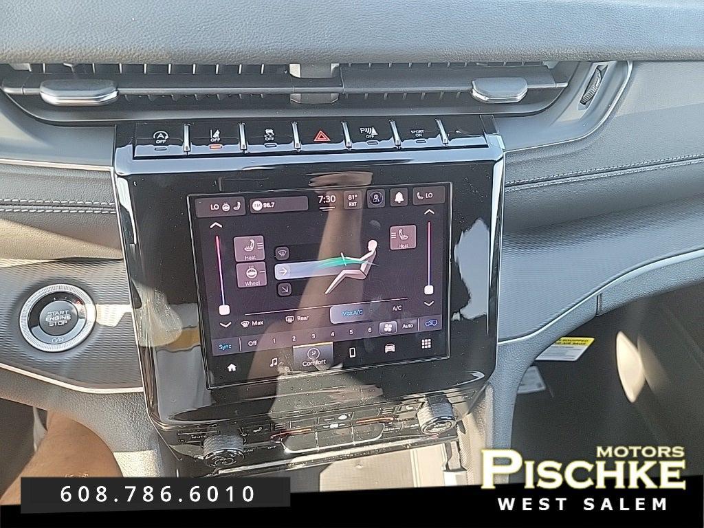 new 2025 Jeep Grand Cherokee car, priced at $39,997