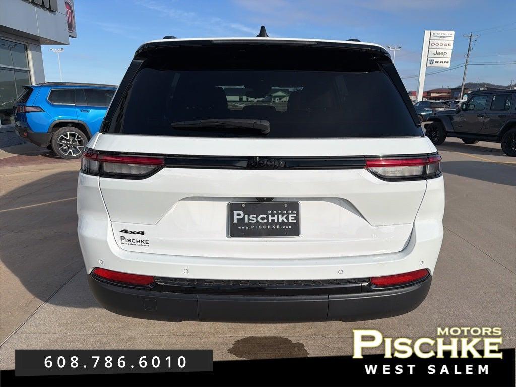 used 2023 Jeep Grand Cherokee car, priced at $34,990