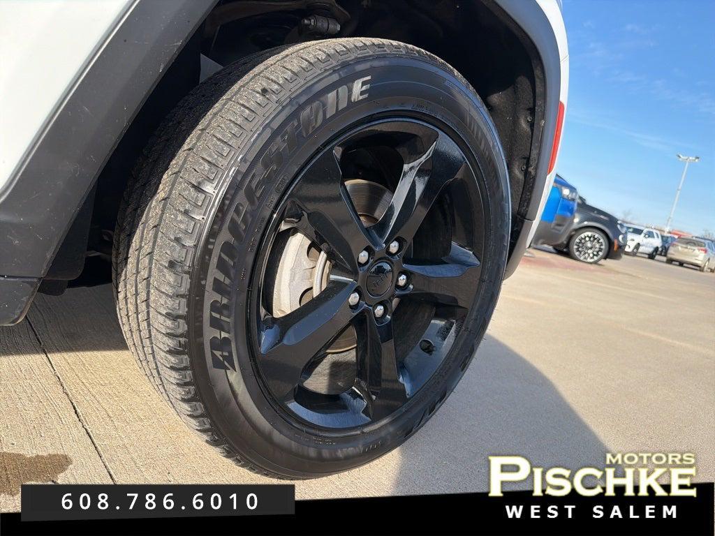 used 2023 Jeep Grand Cherokee car, priced at $34,990