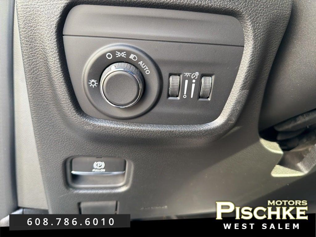 used 2023 Jeep Grand Cherokee car, priced at $34,990