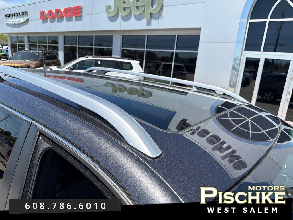 used 2020 Jeep Cherokee car, priced at $23,990