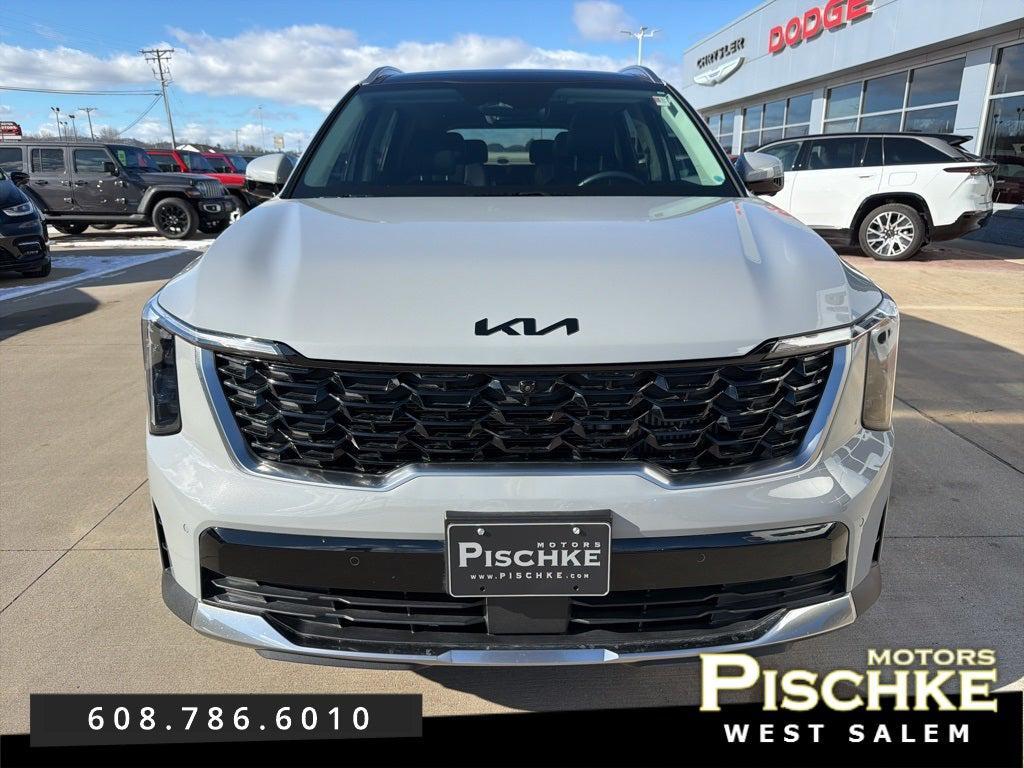used 2025 Kia Sorento car, priced at $33,597