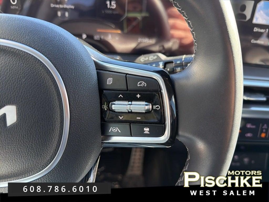 used 2025 Kia Sorento car, priced at $33,597