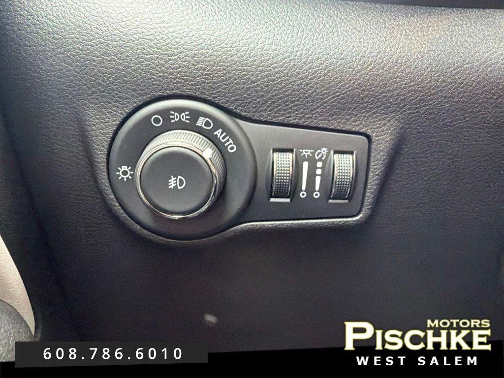 used 2025 Jeep Compass car, priced at $27,098