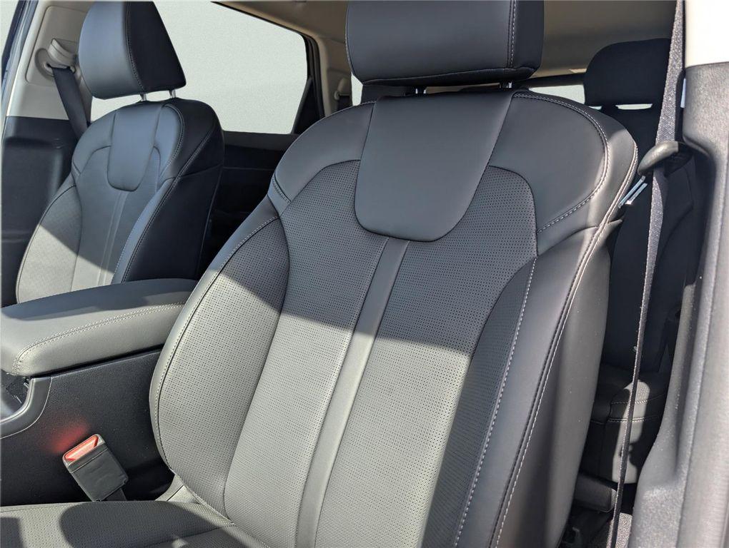 new 2026 Kia Sorento car, priced at $35,350