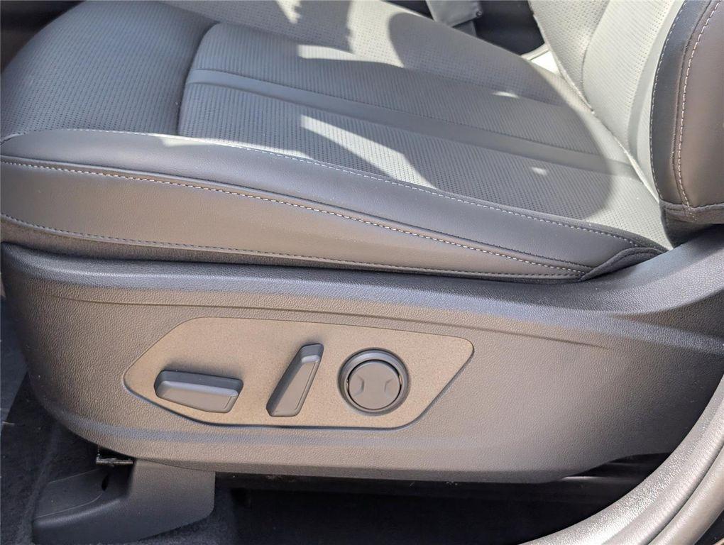 new 2026 Kia Sorento car, priced at $35,350