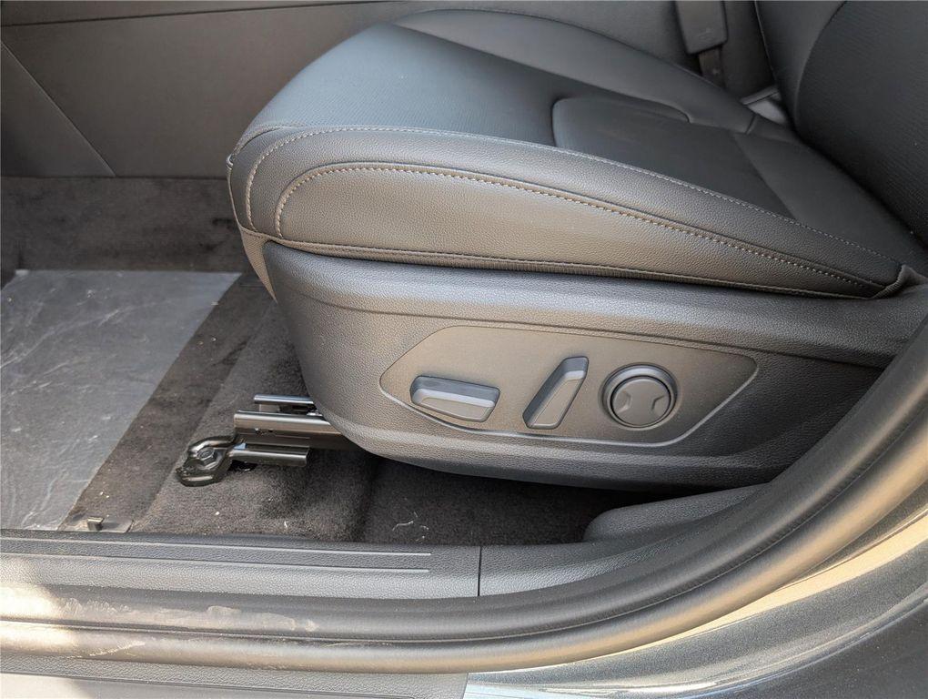 new 2026 Kia Sportage Hybrid car, priced at $37,195
