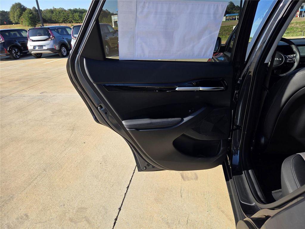 new 2026 Kia Seltos car, priced at $26,372