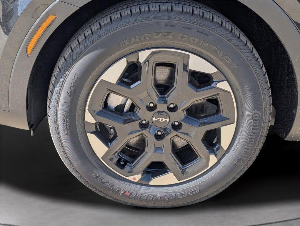 new 2026 Kia Sorento car, priced at $36,615