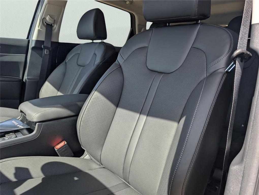 new 2026 Kia Sorento car, priced at $36,615