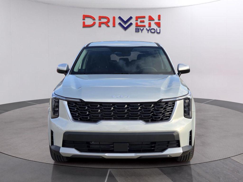 new 2026 Kia Sorento car, priced at $30,801