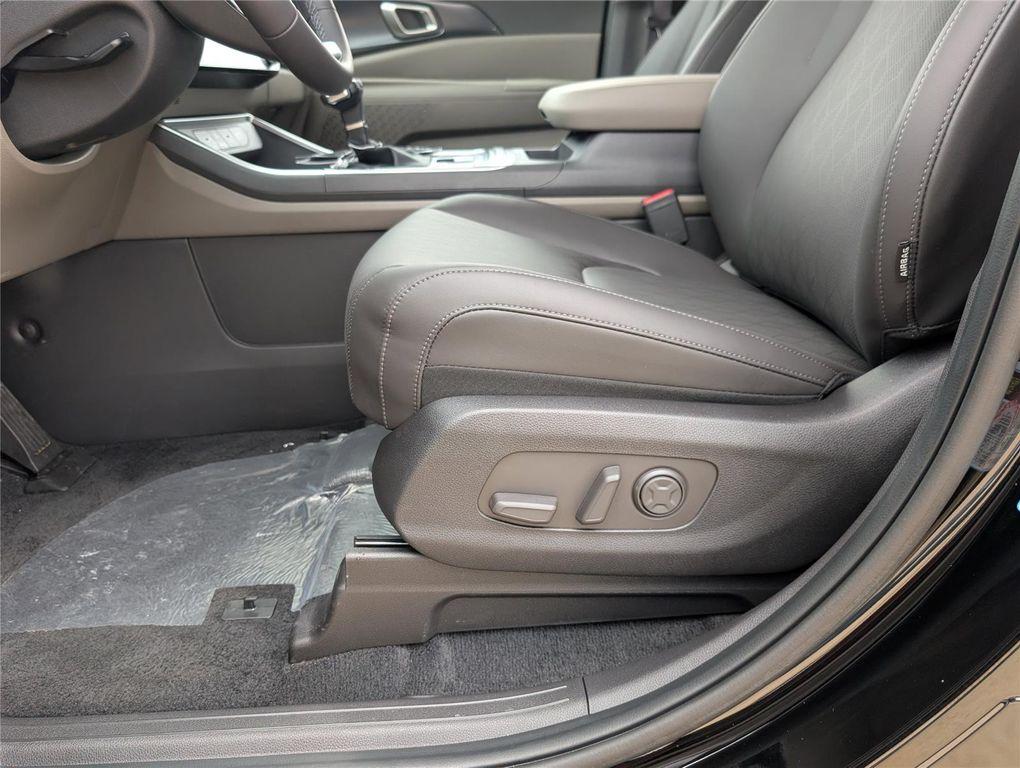 new 2026 Kia Carnival car, priced at $40,970