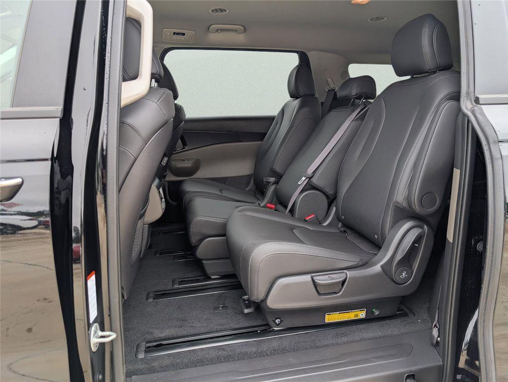 new 2026 Kia Carnival car, priced at $40,970