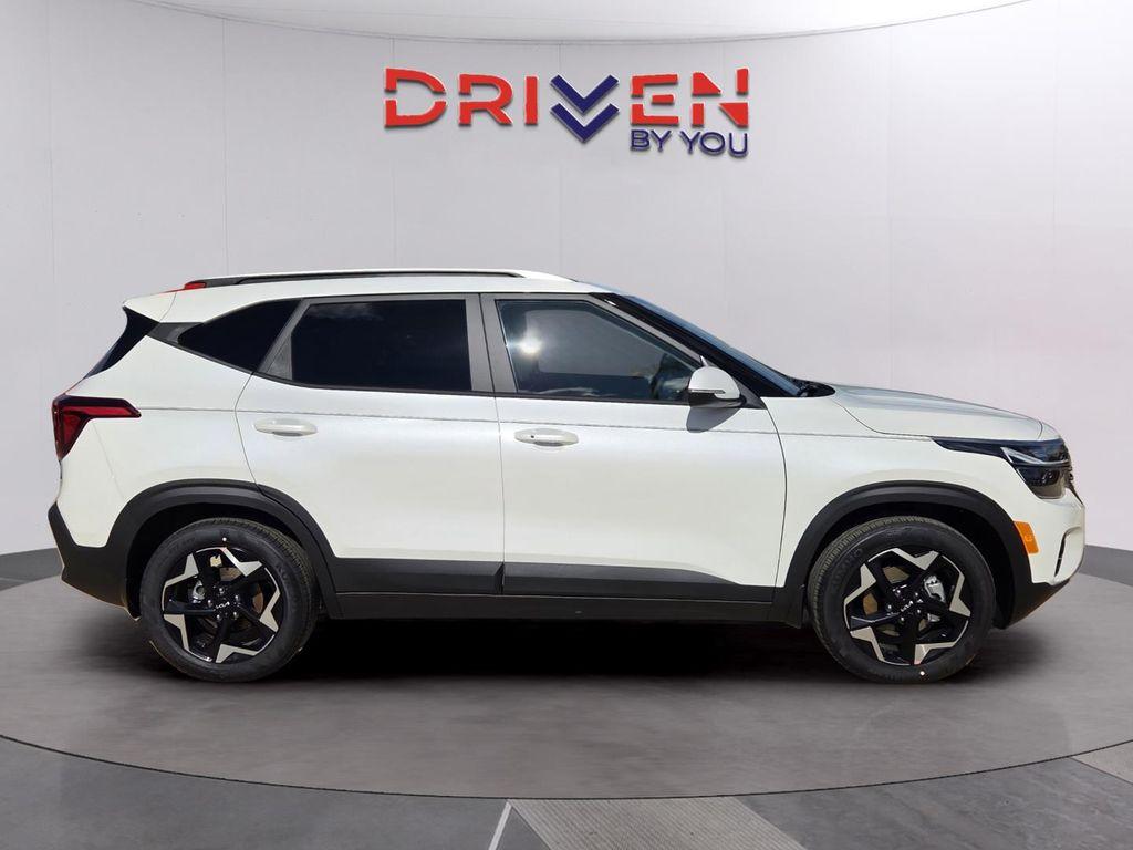 new 2026 Kia Seltos car, priced at $26,552
