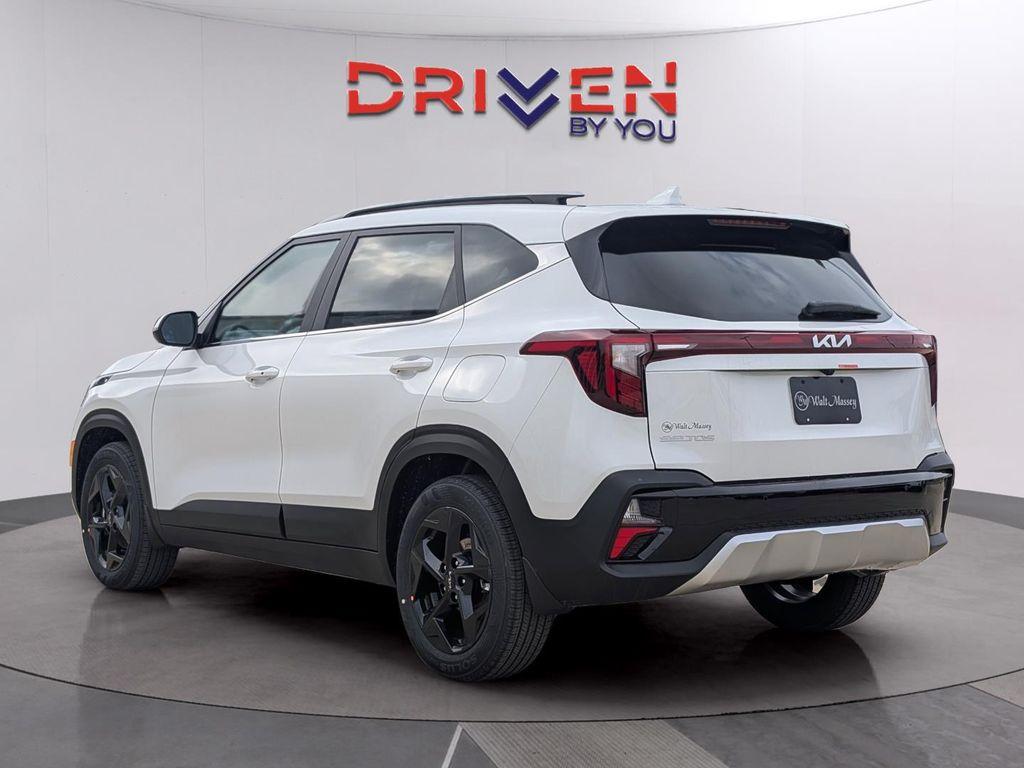 new 2026 Kia Seltos car, priced at $29,385