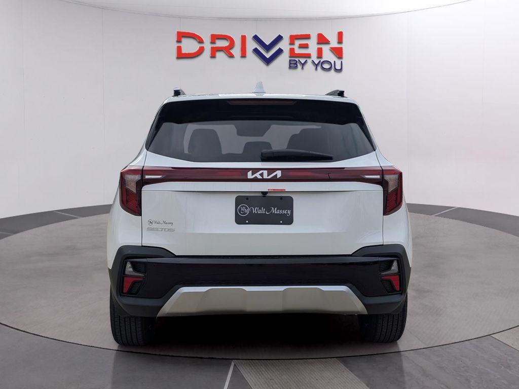 new 2026 Kia Seltos car, priced at $29,385