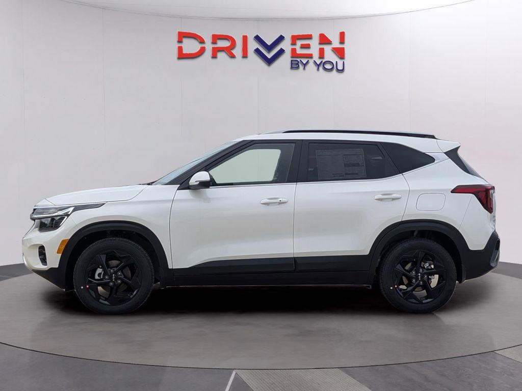 new 2026 Kia Seltos car, priced at $29,385