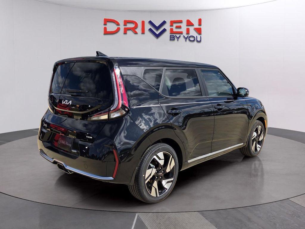 new 2025 Kia Soul car, priced at $27,405