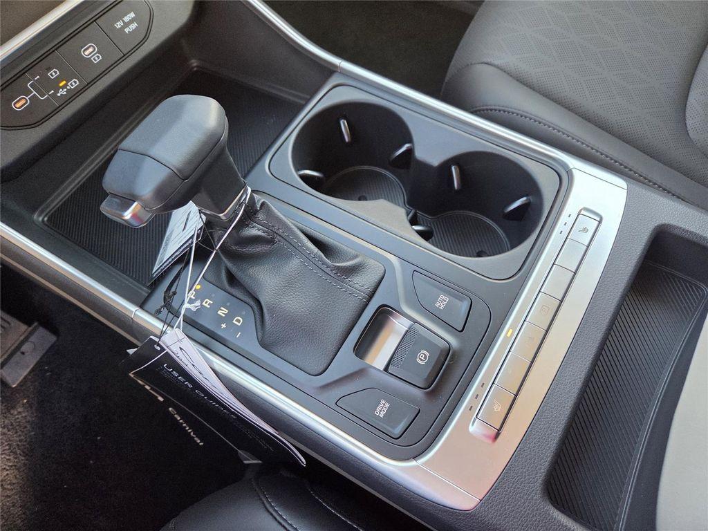 new 2026 Kia Carnival car, priced at $40,770