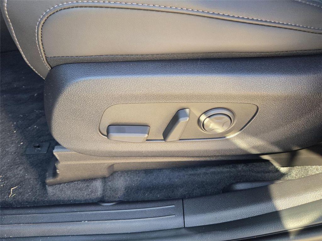 new 2026 Kia Carnival car, priced at $40,770