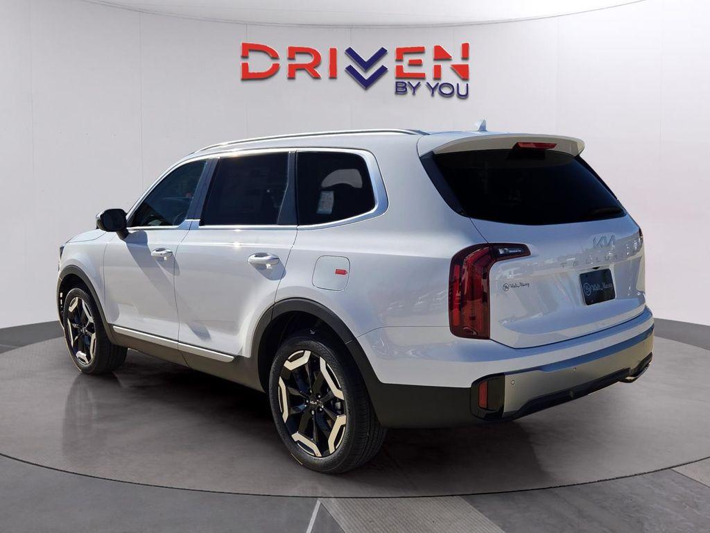 new 2025 Kia Telluride car, priced at $37,827