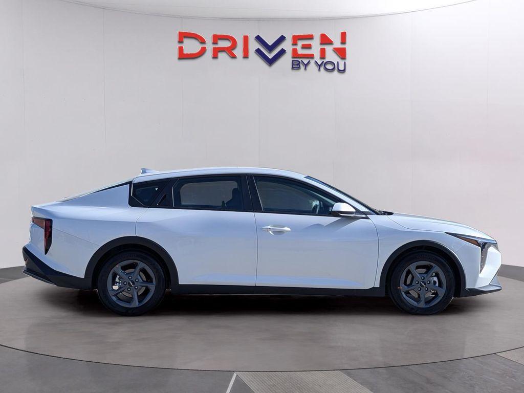 new 2025 Kia K4 car, priced at $24,580