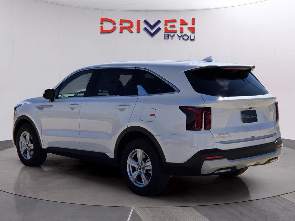 new 2026 Kia Sorento car, priced at $33,190