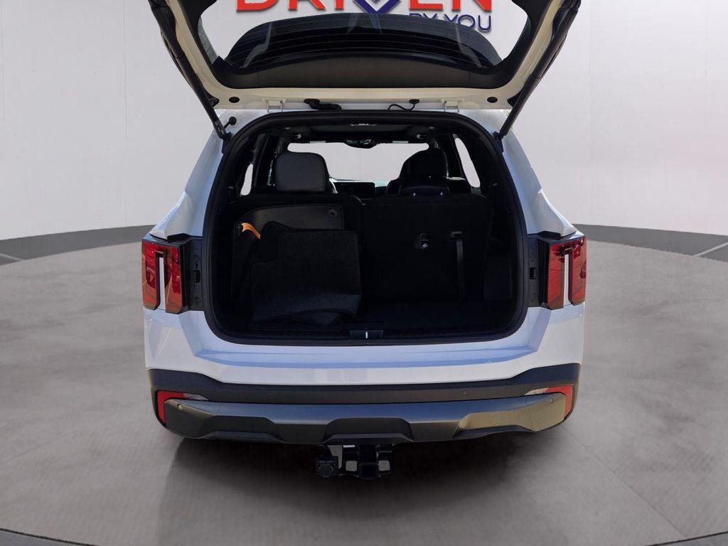 new 2025 Kia Sorento car, priced at $44,096