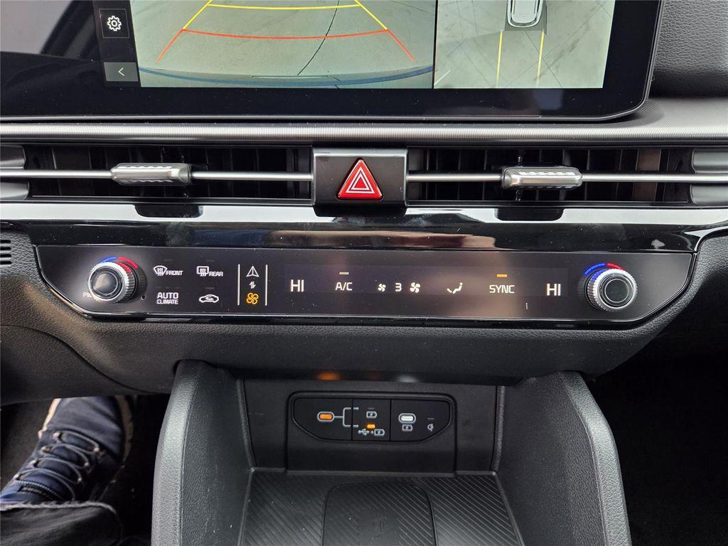 new 2026 Kia Sportage car, priced at $38,250