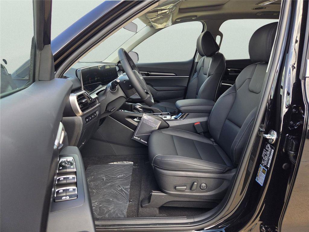 new 2025 Kia Telluride car, priced at $37,890